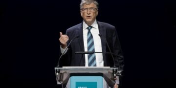 Ο Μπιλ Γκέιτς «ανέλαβε την ευθύνη για τις πράξεις του» για τη σχέση του με τον Έπστιν, ανακοίνωσε το ίδρυμά του