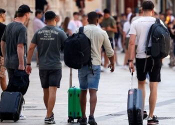 ΙΝΣΕΤΕ: Ανθεκτικότητα και θετικές προοπτικές στις αγορές εισερχόμενου τουρισμού παρά την αβεβαιότητα