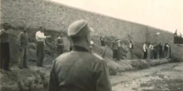 Μενδώνη: Ολοκληρώθηκε η μεταβίβαση κυριότητας της φωτογραφικής συλλογής των 200 της Καισαριανής