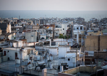 Μεγαλοεπενδυτές «παγώνουν» συμβόλαια αγοράς ακινήτων σε Θεσσαλονίκη και Χαλκιδική λόγω του πολέμου – Ανησυχία στους μεσίτες