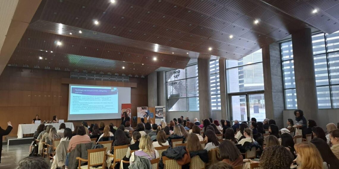 Θηλασμός και εμμηνόπαυση: Δύο εκδηλώσεις που γεμίζουν τις αίθουσες