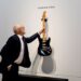 Η «Black Strat» του Ντέιβιντ Γκίλμορ έγινε η πιο ακριβή κιθάρα που πωλήθηκε σε δημοπρασία