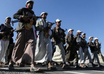 Χούθι απειλούν την Διώρυγα του Σουέζ: Ποιοί είναι οι σκληροί “αντάρτες” της Αραβικής Χερσονήσου