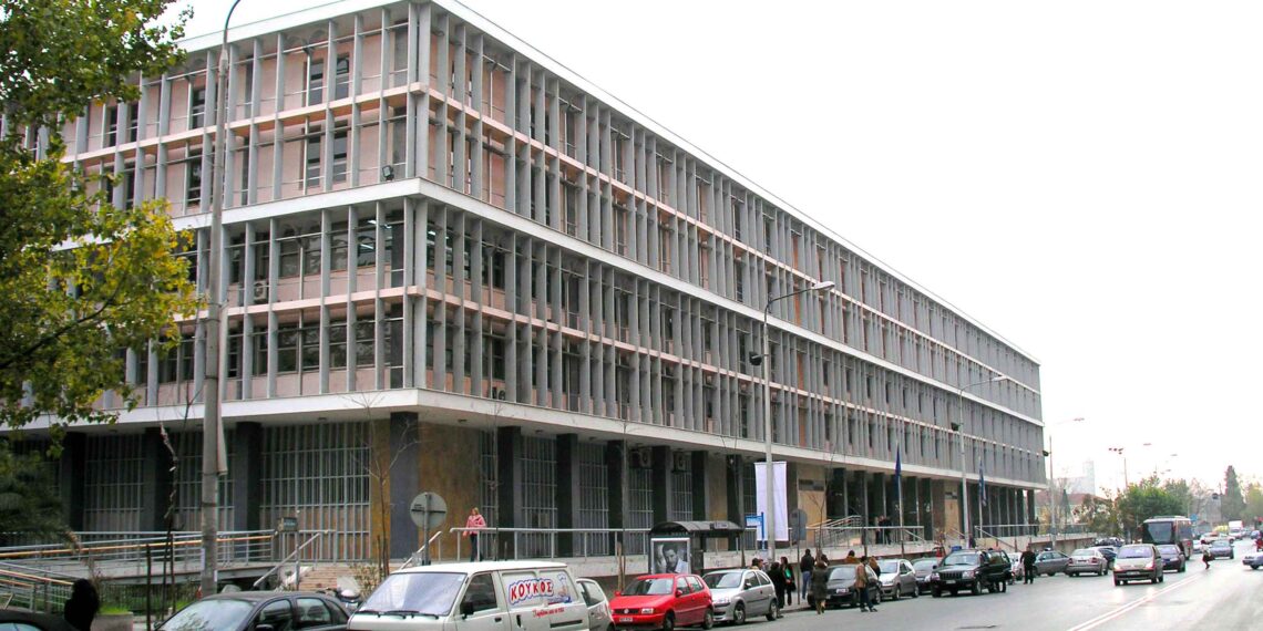 Νέα Δικαστήρια: Ταυτόχρονη παράδοση τριών κτηρίων