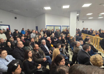 Τέμπη: Ξεκίνησε η δίκη – Ζωντανά όλες οι εξελίξεις