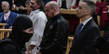 Χρυσή Αυγή: Ένοχοι και στο Εφετείο οι 42 κατηγορούμενοι της εγκληματικής οργάνωσης