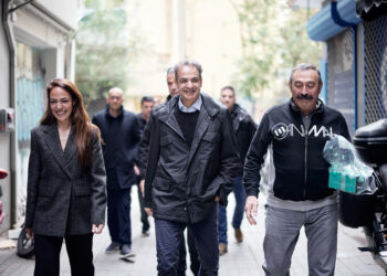 Η Θεσσαλονίκη ζητά απογείωση