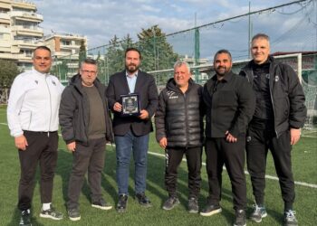 Όσο ανεβαίνει η ΝΔ, τόσο κονταίνει η απόσταση από τη φιλοδοξία