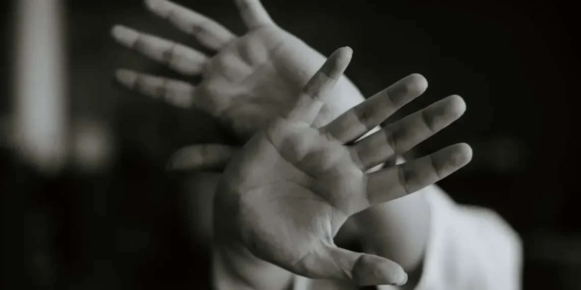 Θρίλερ με την 24χρονη που ξυλοκοπήθηκε στη Βέροια: «Ενδέχεται να μείνει ανάπηρη» (Video)