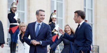 Συνάντηση Μητσοτάκη – Μακρόν στην Πάφο τη Δευτέρα