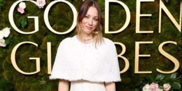 Η Κέιλι Κουόκο θα ήθελε να υποδυθεί τη Ντόλι Πάρτον σε βιογραφική ταινία