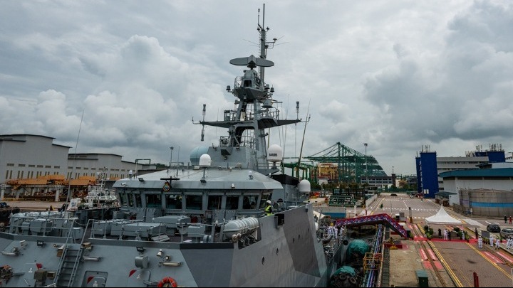 Το Λονδίνο σχεδιάζει να στείλει πολεμικό πλοίο στην Κύπρο