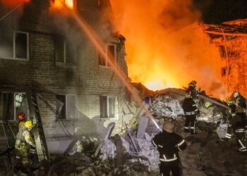 Η Ρωσία χτυπά την Ουκρανία με drones και πυραύλους – Τουλάχιστον επτά νεκροί στο Χάρκοβο