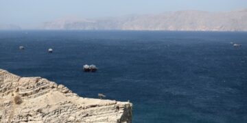 Σε «αδράνεια» η ναυσιπλοΐα στον Περσικό