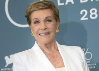 Τζούλι Άντριους: Νέο παιδικό βιβλίο από τη  θρυλική Μαίρη Πόπινς