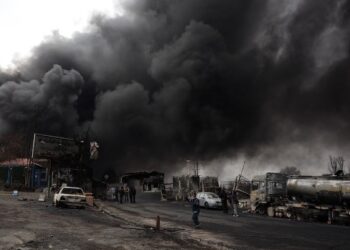 Νέα ισραηλινά πλήγματα στο Ιράν και στα νότια προάστια της Βηρυτού