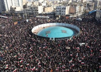 Τεχεράνη: Χιλιάδες άνθρωποι συγκεντρώθηκαν για να εκφράσουν την υποστήριξή τους στον νέο ανώτατο ηγέτη