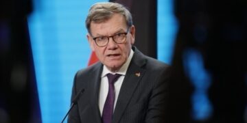 Γερμανία: Ο υπ. Εξωτερικών Γιόχαν Βάντεφουλ επισκέπτεται το Ισραήλ