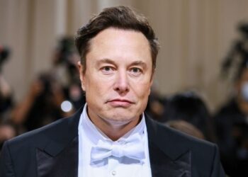 «Έσπασε» τα ταμεία! Ο Ίλον Μασκ, ο πλουσιότερος άνθρωπος στον κόσμο