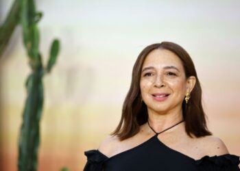 Η Μάγια Ρούντολφ θα κάνει ντεμπούτο στο Μπρόντγουεϊ με το διάσημο έργο «Oh Mary!»