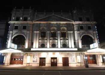 «Το Βιβλίο της Ζούγκλας» στο Εθνικό Θέατρο στο Λονδίνο