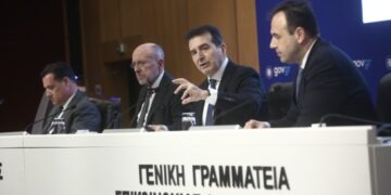 Χρυσοχοΐδης: Μηδενική ανοχή στην πώληση αλκοόλ και καπνού σε ανηλίκους