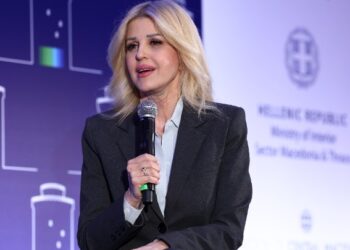 Ράπτη: Ξεκινάει το Πάσχα η καθολική εφαρμογή «Νταντάδες της γειτονιάς»