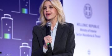 Ράπτη: Ξεκινάει το Πάσχα η καθολική εφαρμογή «Νταντάδες της γειτονιάς»