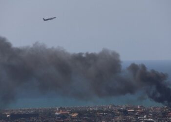 Το Ιράν κηδεύει τον Αλί Λαριτζανί, ορκίζεται να «εκδικηθεί» τον θάνατό του