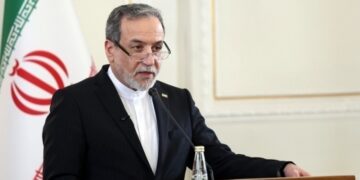 Ιρανός ΥΠΕΞ: Το πυρηνικό δόγμα της χώρας δεν είναι πιθανό να αλλάξει