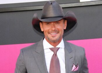 Οι Τιμ ΜακΓκρο, Πολ Όβερστριτ και Stanley Brothers στην Αίθουσα της Δόξας της Κάντρι