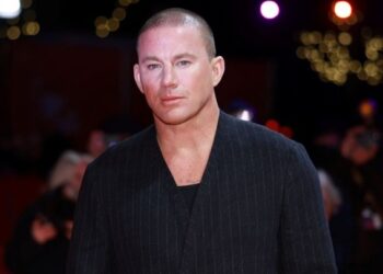 Ο Τσάνινγκ Τέιτουμ ένωσε τις δυνάμεις του με την Ροξάν Γκέι για ένα ρομαντικό μυθιστόρημα