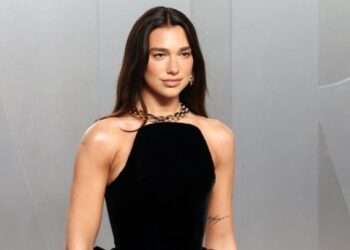 Dua Lipa: Στο πλατό της A24 για το «Peaked»