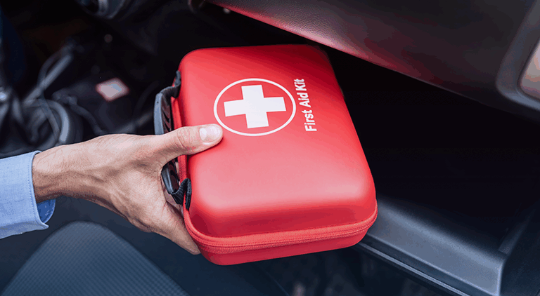 Τι πρέπει να έχει το φαρμακείο του αυτοκινήτου από τις 18 Ιουνίου