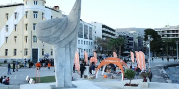 Βόλος σε «ασπρόμαυρο» ρυθμό πριν τον τελικό ΠΑΟΚ – ΟΦΗ στο Πανθεσσαλικό