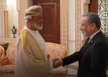 Τι ζητούσε ο Αραγτζί στο Ομάν; Και γιατί επέστρεψε σήμερα στο Ισλαμαμπάντ;