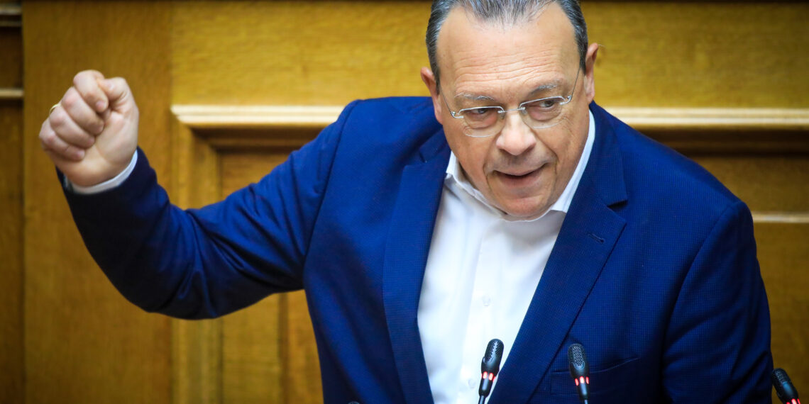 Επίθεση Φάμελλου σε Κ. Μητσοτάκη: Είστε ένας διαπλεκόμενος και εκβιαζόμενος πρωθυπουργός