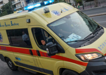 Σοκ στο Υπουργείο Τουρισμού: Νεκρή γυναίκα 51 ετών μετά από πτώση από τον 2ο όροφο