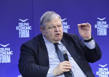 Βενιζέλος από Delphi Forum: Αιχμές για «θεσμικά δυστυχήματα» και μικροκομματικούς χειρισμούς στην υπόθεση ΟΠΕΚΕΠΕ