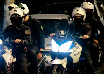 Θεσσαλονίκη: Εκτεταμένοι έλεγχοι σε ανηλίκους στην Καλαμαριά για αλκοόλ και παραβατικότητα