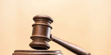 Θεσσαλονίκη: Καταδίκη εκπαιδευτικού για σεξουαλικό υπονοούμενο σε μαθήτρια – Ένοχος και στο Εφετείο