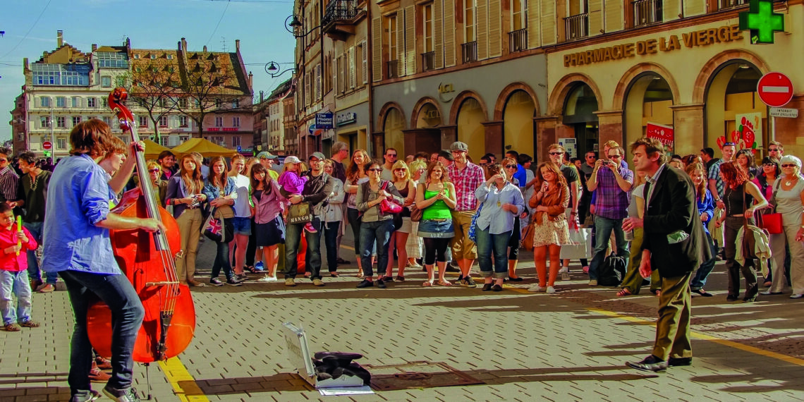 Η πόλη που έχει αυτιά, ας βρει και ρυθμό