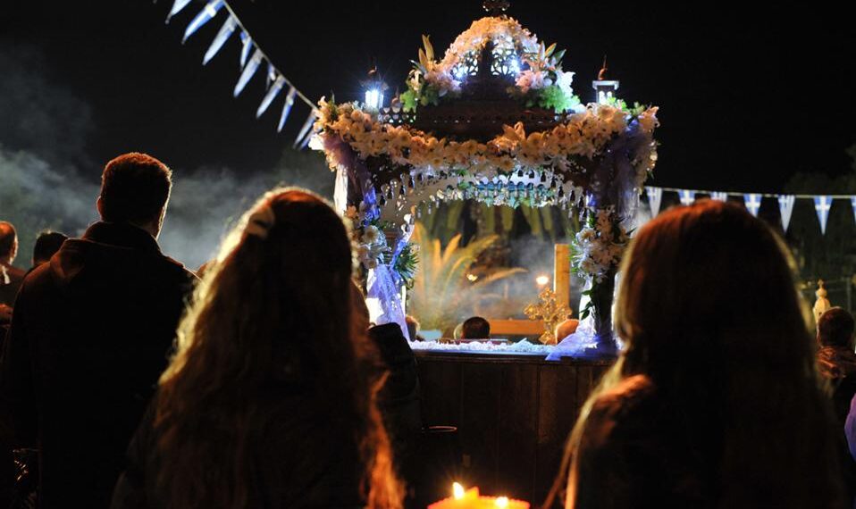 Όταν η Μεγάλη Παρασκευή γίνεται βίωμα: 5 ελληνικοί τόποι με μοναδικά έθιμα