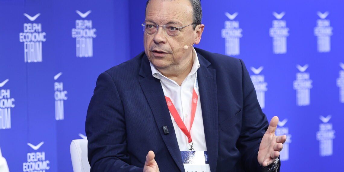 Φάμελλος: Όλο το υπερπλεόνασμα να δοθεί για αναστολή του ΦΠΑ σε τρόφιμα και φάρμακα