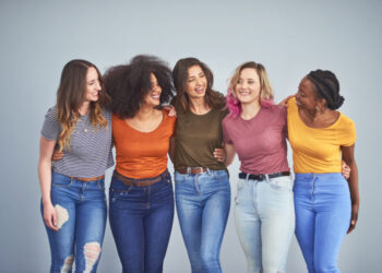 Οι 8 τύποι φίλων που έχει σχεδόν κάθε γυναικοπαρέα