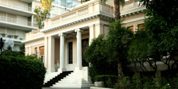 «Σφαγή» στο Μαξίμου: Διαβάστηκαν οι δικογραφίες του ΟΠΕΚΕΠΕ στη Βουλή – Έρχεται ανασχηματισμός