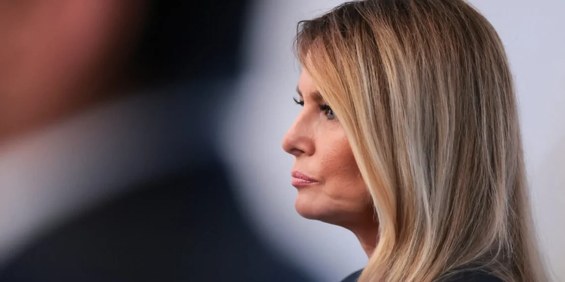 Τα πρώτα λόγια της Μελάνια στον Ντόναλντ Τραμπ μετά τους πυροβολισμούς στο Χίλτον (video)