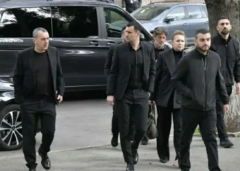 ΠΑΟΚ στο πλευρό της οικογένειας Λουτσέσκου: Παρουσία αντιπροσωπείας στην κηδεία του Μιρτσέα στο Βουκουρέστι