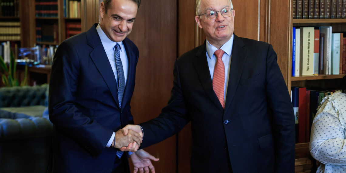 Κ. Μητσοτάκης σε Κ. Τασούλα: Η στρατηγική μας σχέση με τη Γαλλία αποδεικνύει και η περίφημη ρήτρα συνδρομής (video)