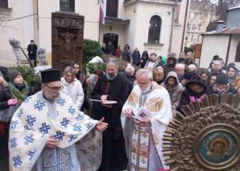 Ο Θεσσαλονικιός ιερέας που κρατά ζωντανό το ελληνορθόδοξο «καταφύγιο» στο Βελιγράδι